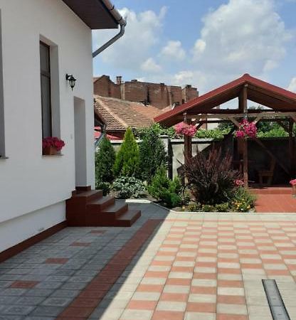 La Principessa Hotel Орадеа Екстериор снимка